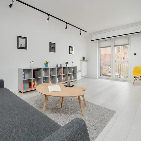 Bright Apartment With Balcony Close To The Poniatowski Park Lodz By Noclegi Renters Exterior photo