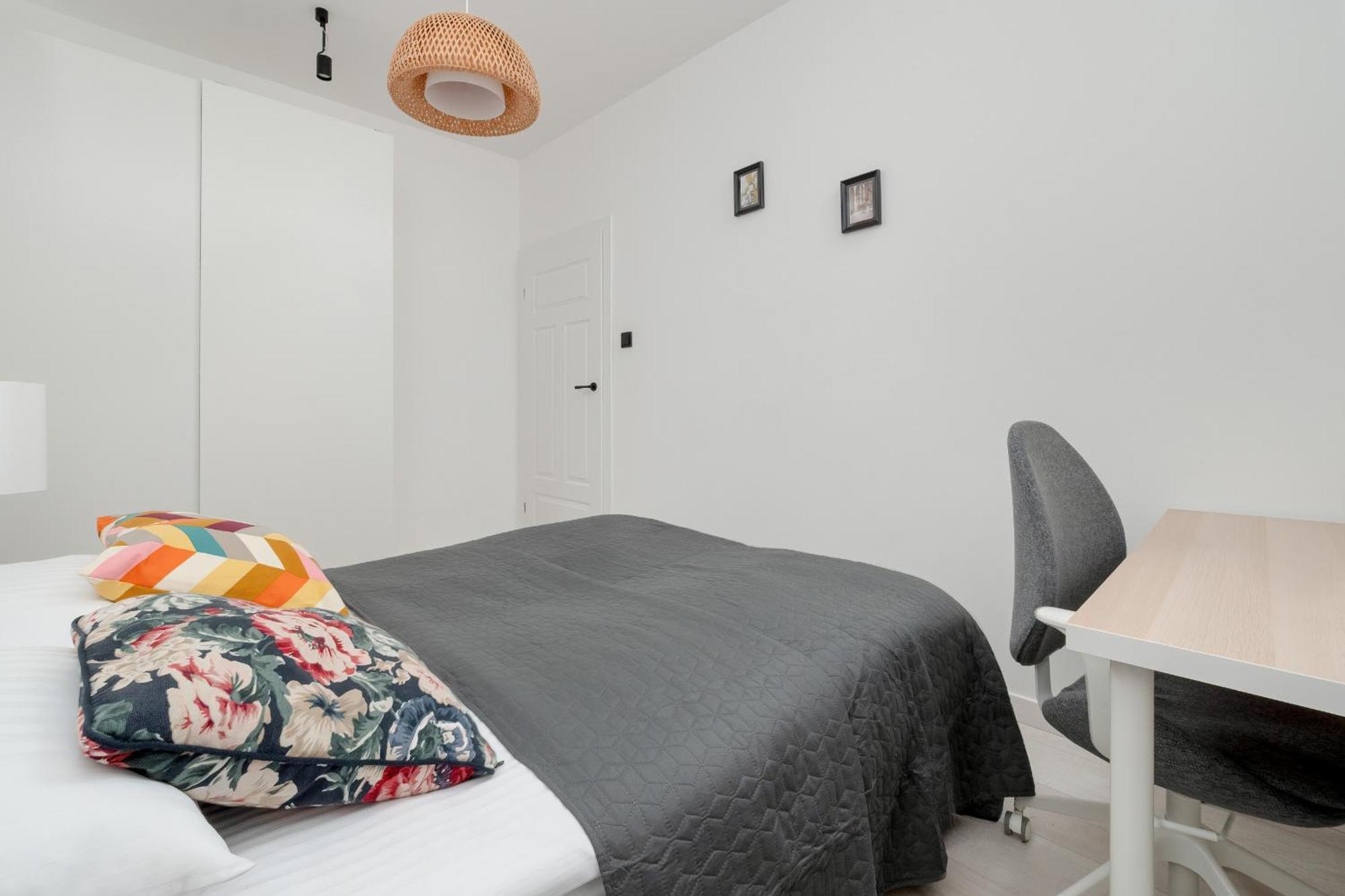 Bright With Balcony Close To The Poniatowski Park By Renters Appartamento