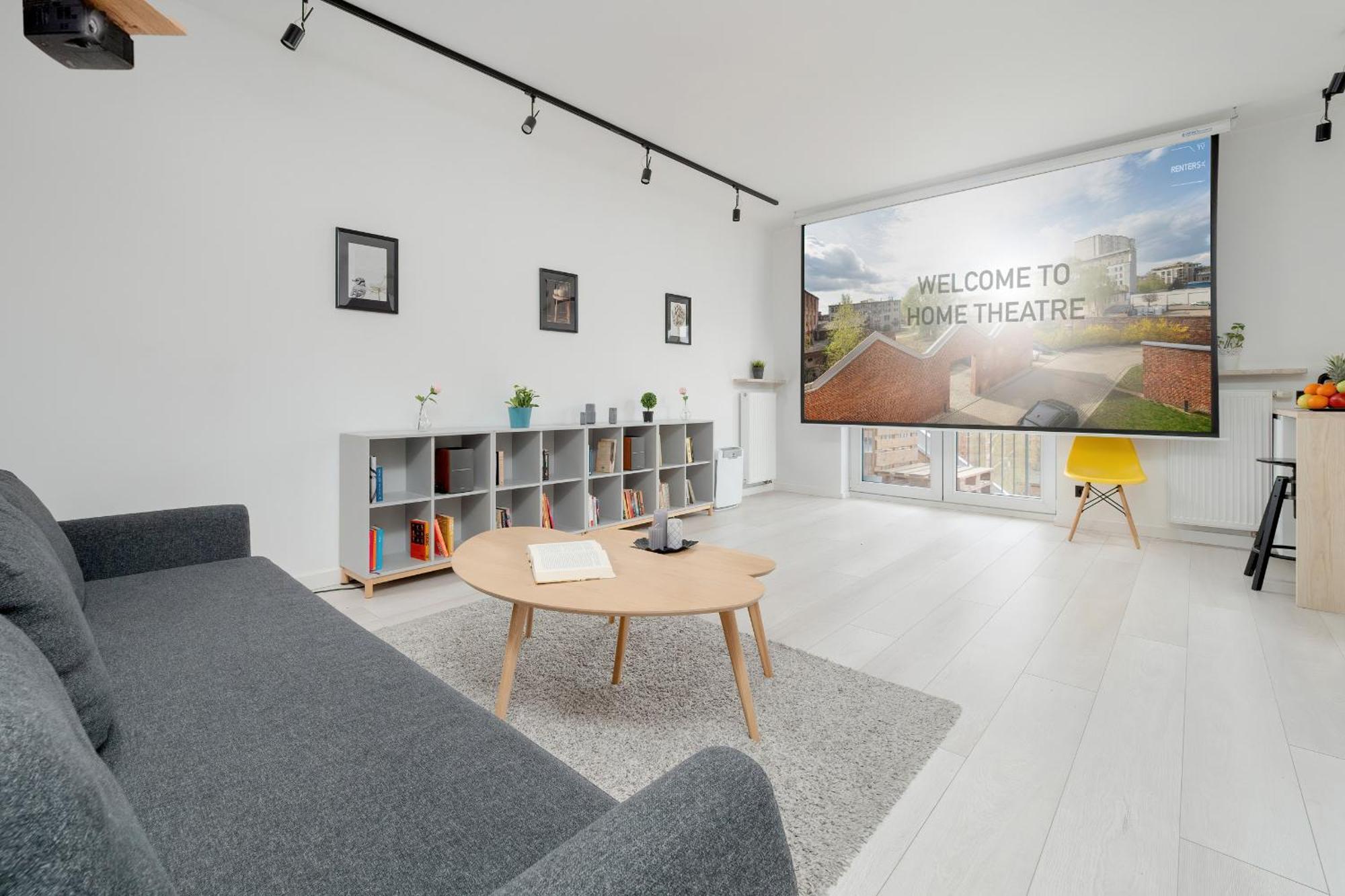 Bright With Balcony Close To The Poniatowski Park By Renters Apartment Lodz (Lodz)